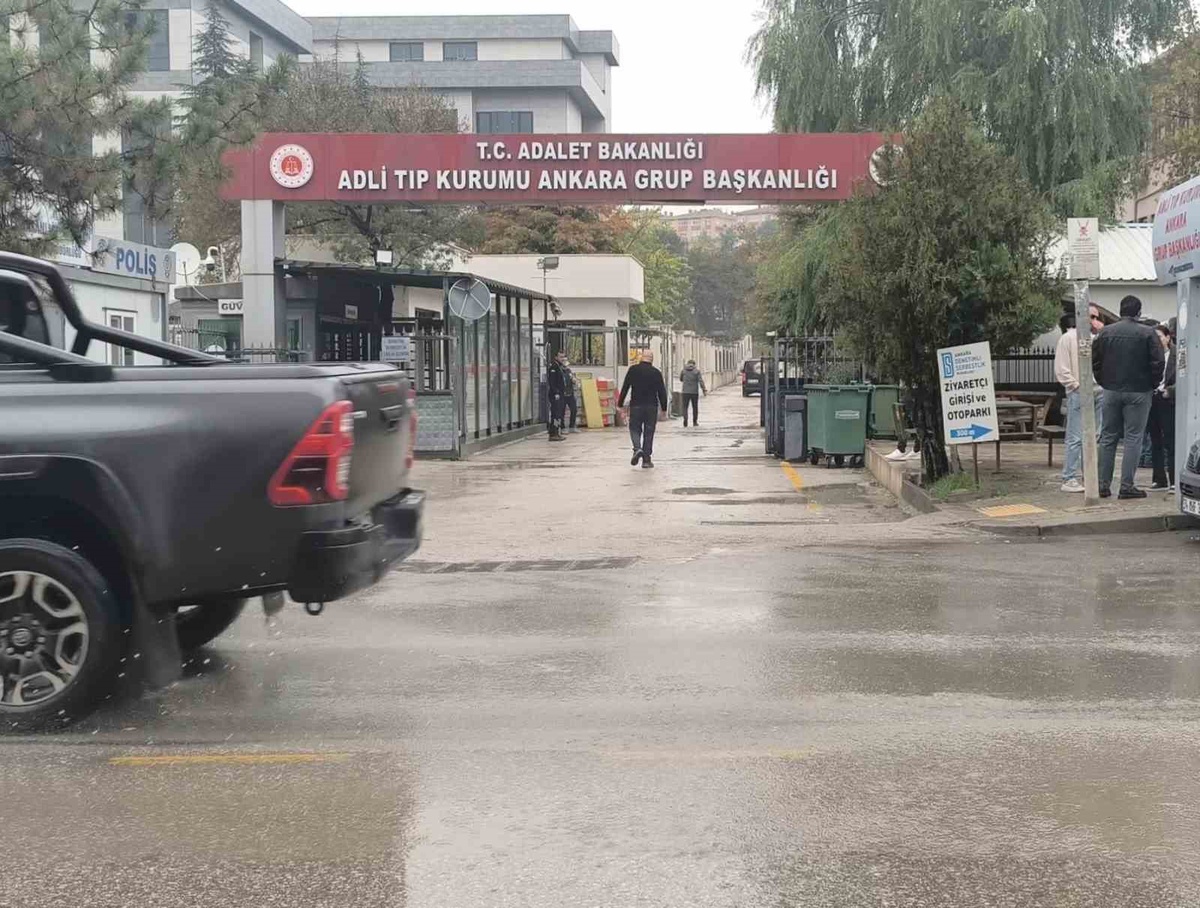 Ankara Mamak'ta baba, kızı ve erkek arkadaşını öldürüp teslim oldu