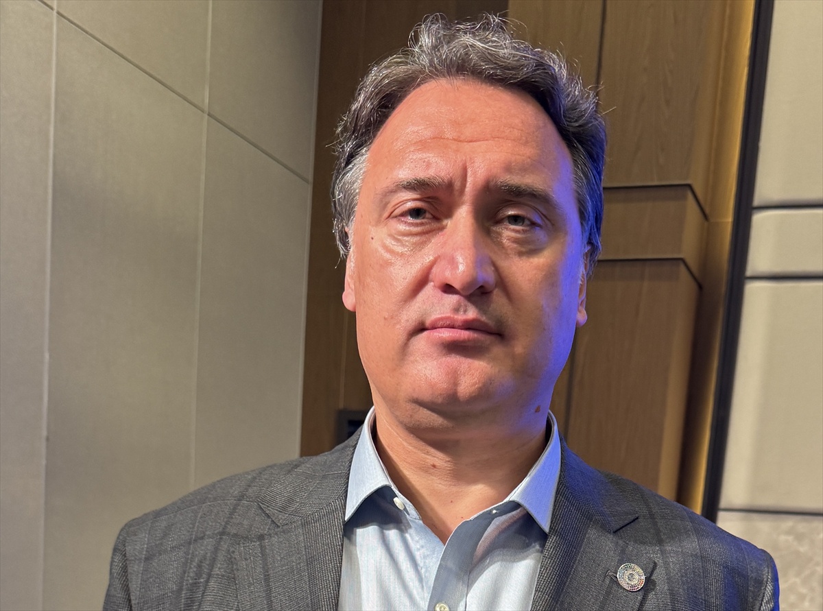 Bünyat Özpak, Türkiye'nin düğün ve toplantı turizminde rekabetçi olduğunu söyledi