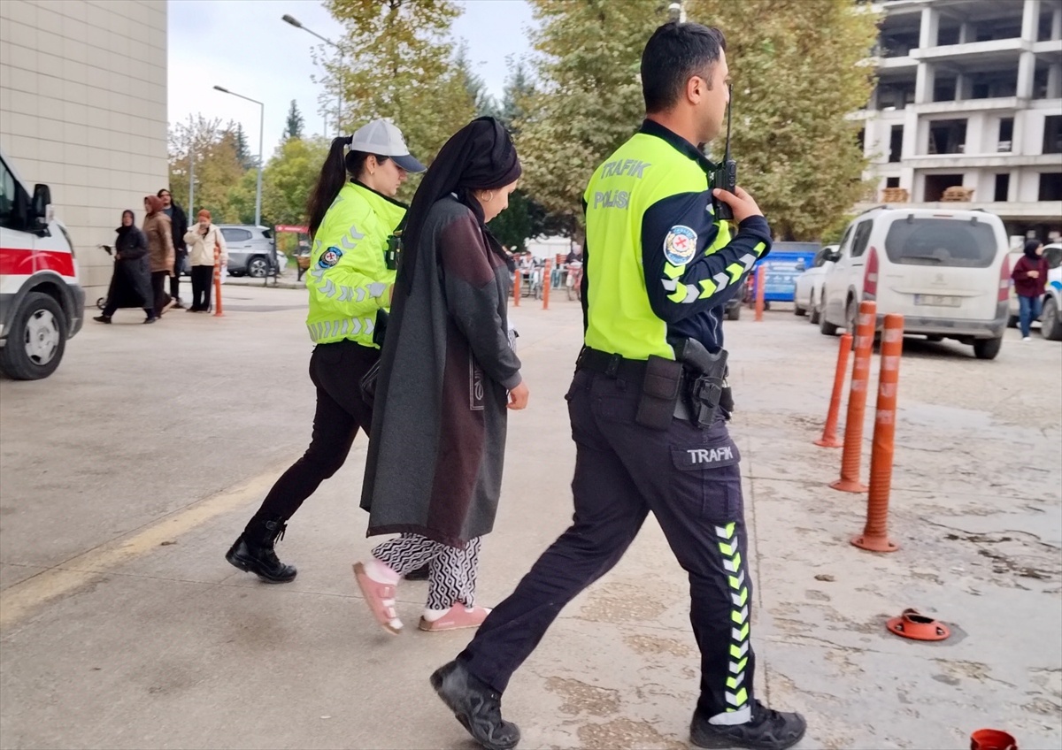 Bursa İnegöl'de tırnakçılık iddiasıyla 2 kişiye dair 4 şüpheli gözaltına alındı