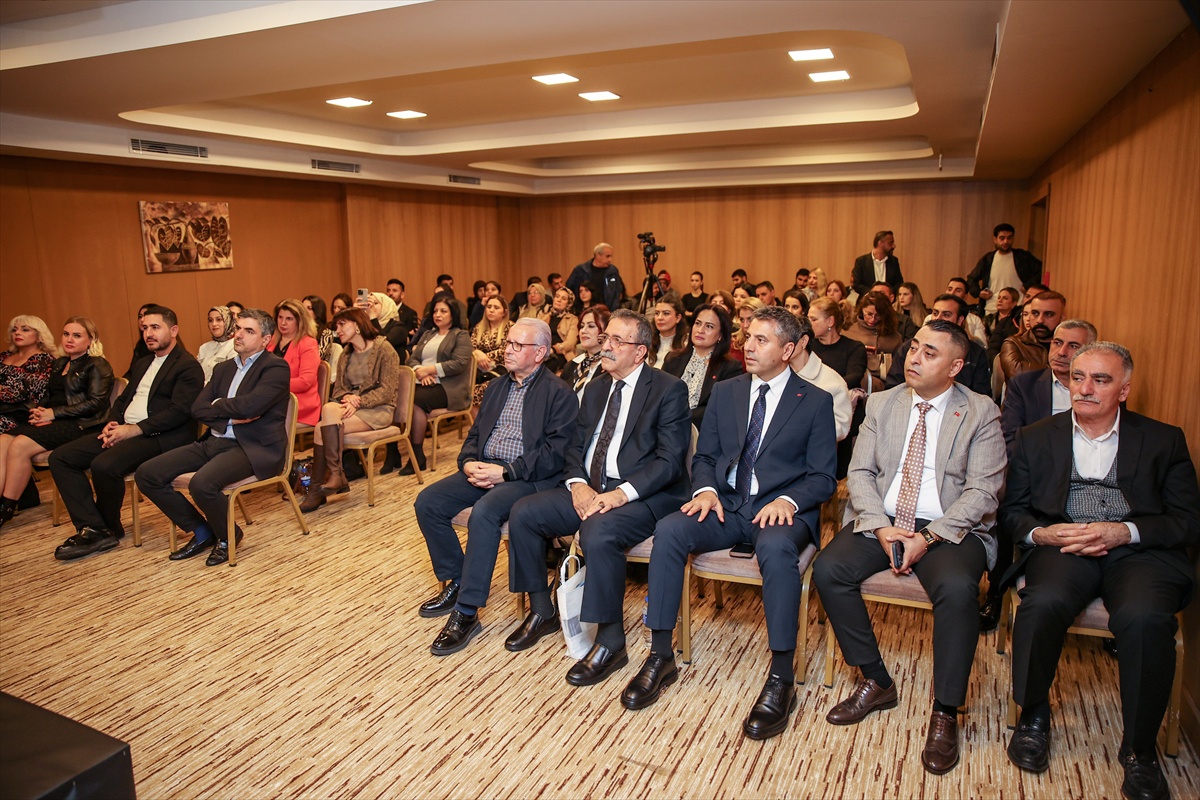 Diyarbakır'da düzenlenen programda Köse, Terörsüz Türkiye'yi fırsat olarak niteledi