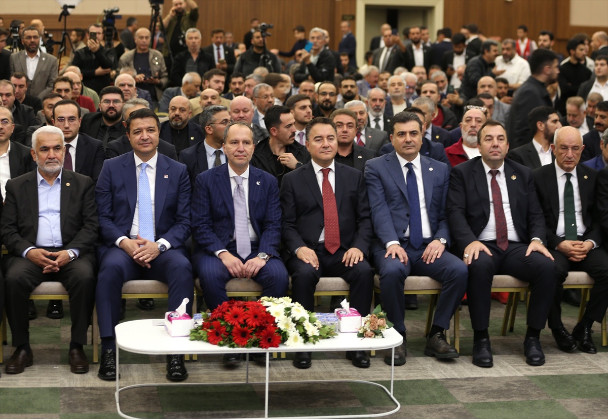Necmettin Erbakan'ın 100. doğum yılı Konya'da dört parti liderini buluşturdu