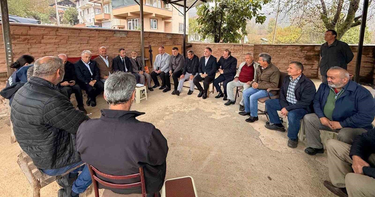 Düzce Akçakoca'da Kaymakam Uzan, Küpler köyündeki çalışmaları yerinde değerlendirdi