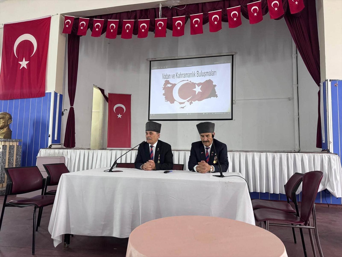 Edirne'de gaziler öğrencilerle buluştu