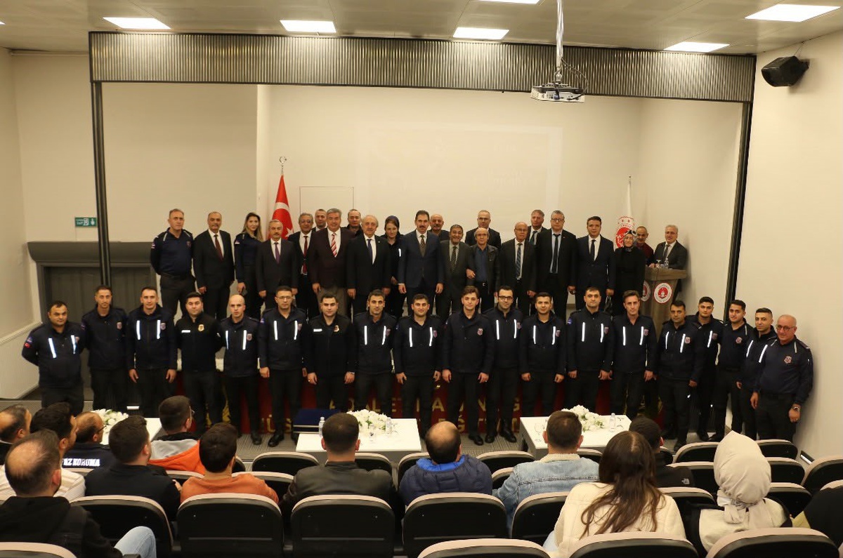 ERVAK konferansında Cumhuriyet'e giden süreç dokuz aşamada anlatıldı