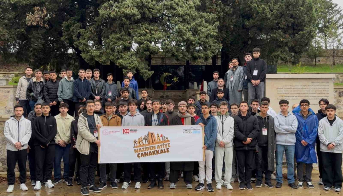 Eskişehir öğrencilerinin de katıldığı 'Maziyeden Âtiye Çanakkale' programı gerçekleşti