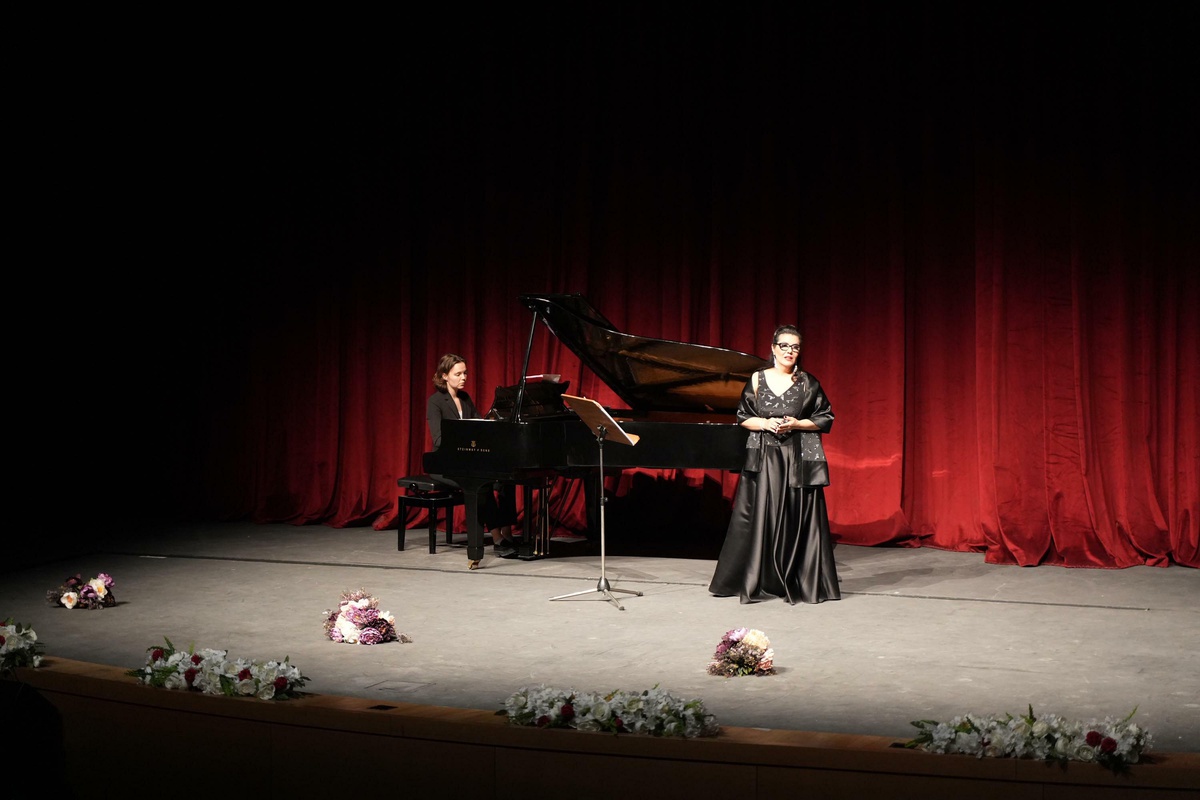 İzmir Kültür Yolu Festivali'nin 7'nci gününde Mozart Akşamı konseri İzmirlilerle buluştu