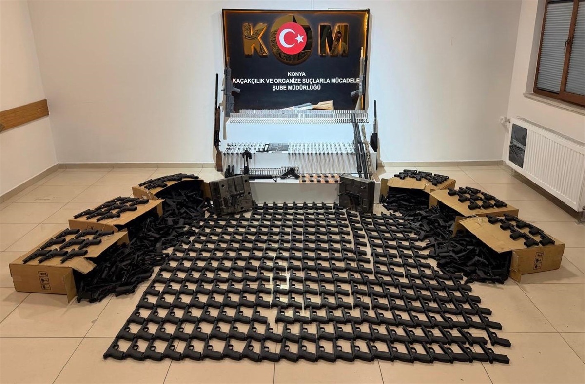 Konya'da iki ayrı silah kaçakçılığı operasyonunda 4 şüpheli tutuklandı
