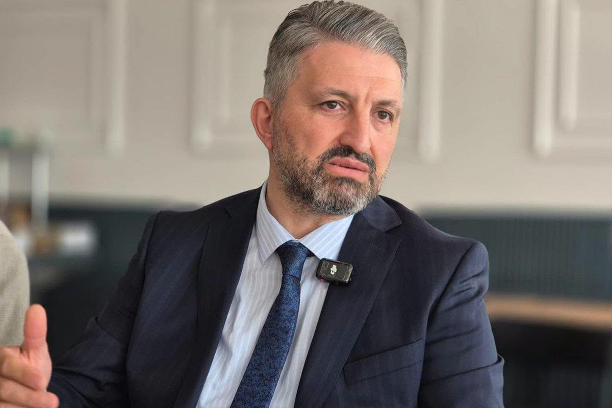 Mahkeme kararının ardından TAG gerilimi büyüyor! Taksiciler Odası Başkanı müşteri gibi bindiği araçları bağlattı