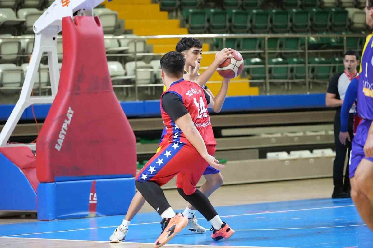 Muğla'da Okul Sporları Gençler Basketbol İlçe Birinciliği müsabakaları sürüyor