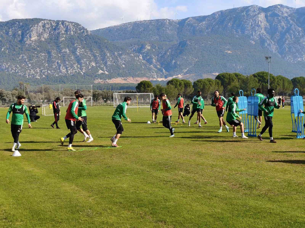Muğlaspor, Kayserispor deplasmanı öncesi hazırlıklarını tamamladı