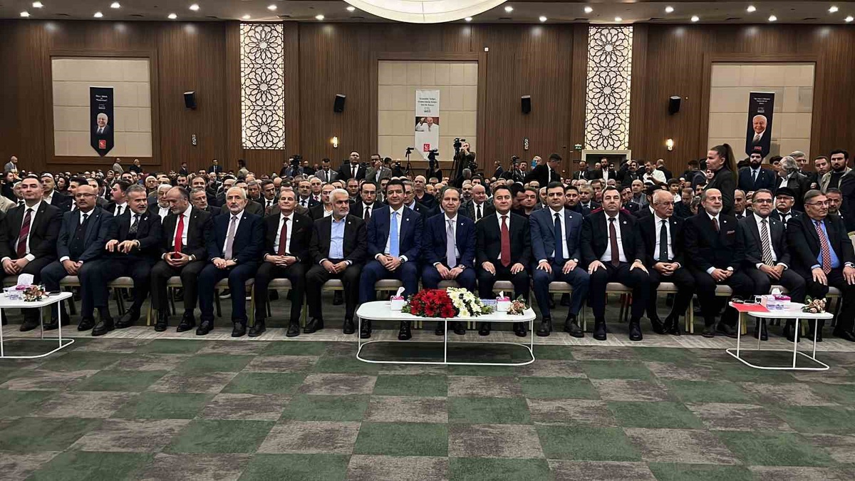 Necmettin Erbakan, Konya Karatay'da düzenlenen programda 100. doğum yılında anıldı