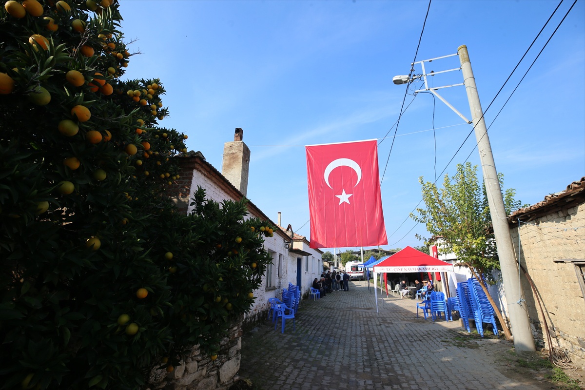 Şehit Piyade Sözleşmeli Er Yusuf Sait Ünlü'nün Aydın'da yaşayan ailesine acı haber verildi
