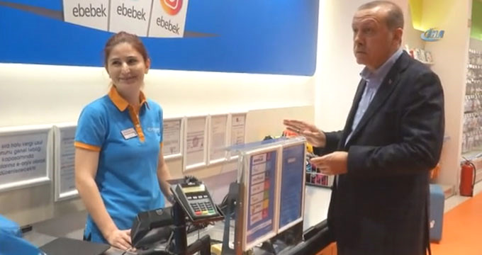 Cumhurbaşkanı Erdoğan torunu için alışveriş yaptı ile ilgili görsel sonucu