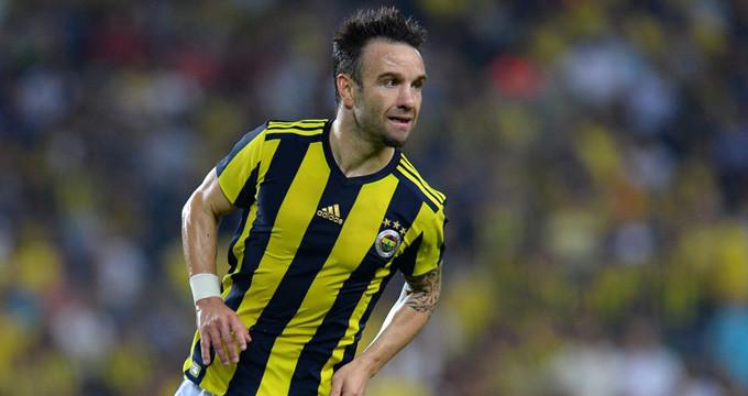 fenerbahce-de-derbi-oncesi-mathieu-valbuena-soku_10593146_97.jpg