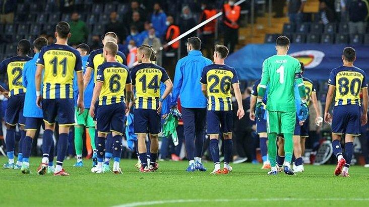 F.Bahçe tarihinde eşi benzeri görülmedi! G.Saray maçının kadrosunda "Gerçek Fenerli" yok