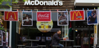 Hollanda'da McDonald's şubeleri önünde İsrail protestosu