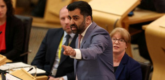 İskoçya'nın ilk Müslüman Başbakanı Hamza Yusuf, görevinden istifa etti