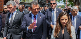 Özgür Özel, kendisine 'Cumhurbaşkanım' diyen vatandaşa yanıt verdi: Ben CHP Genel Başkanıyım
