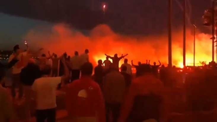 Galatasaray tesislerini basan Fenerbahçeliler yangın çıkardı