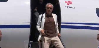 Fenerbahçe'nin yeni teknik direktörü Jose Mourinho, İstanbul'a geldi