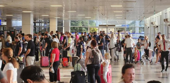 Antalya Havalimanı'nda 200 bin yolcuyla rekor kırıldı! Dakikada 1 uçak iniş-kalkış yaptı