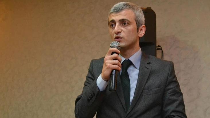 Eski AK Partili başkan, apartta ölü bulundu