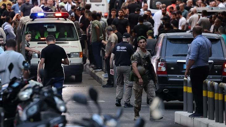 İsrail durmak bilmiyor! Şimdi de Hizbullah lideri konuştuğu sırada saldırdılar