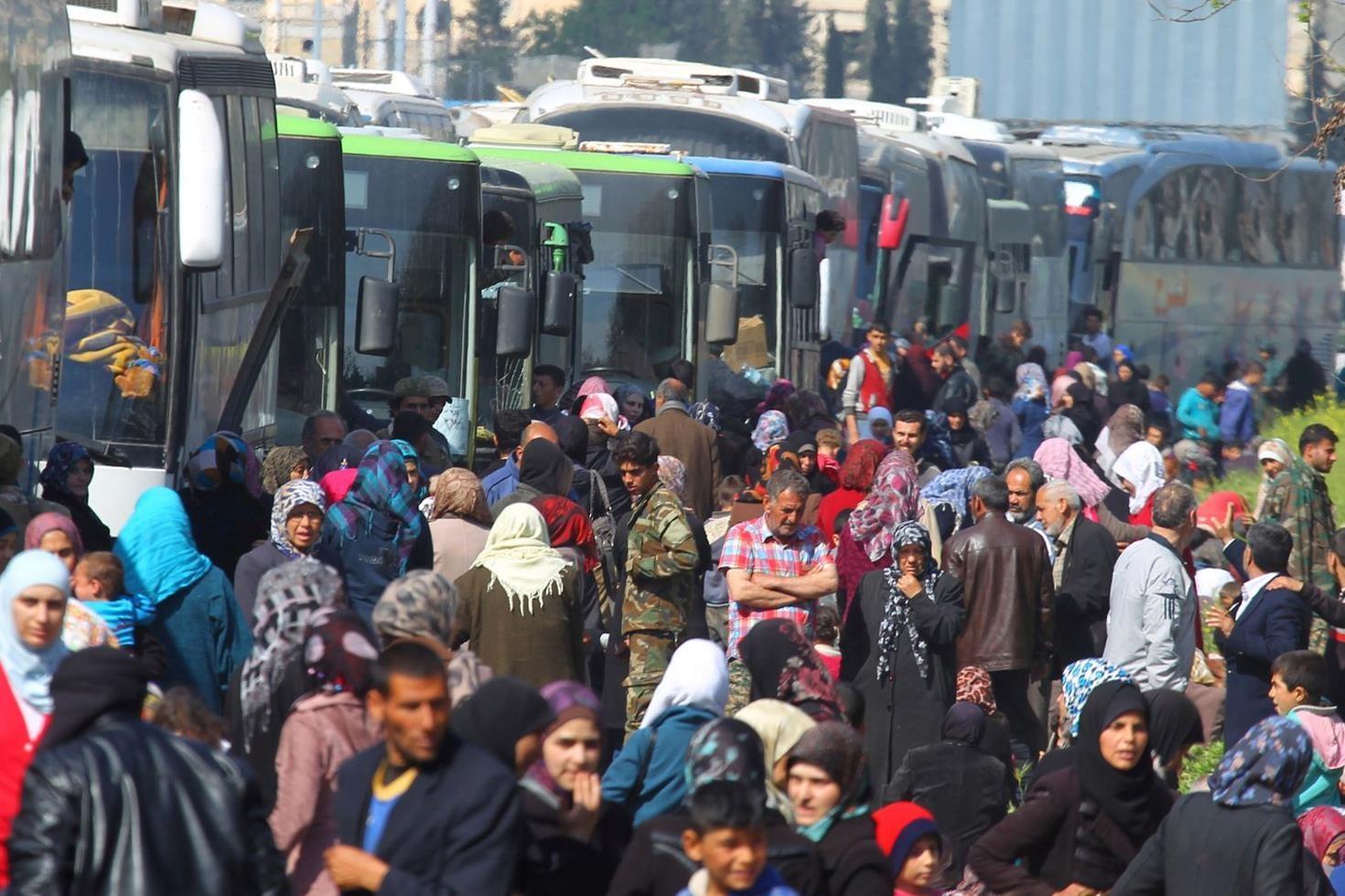 Esad'ın devrilmesinin ardından kaç Suriyeli ülkesine döndü?