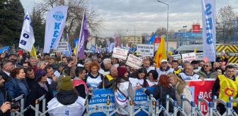 KESK'ten bakanlık önünde vergi adaleti ve emeklilik protestosu