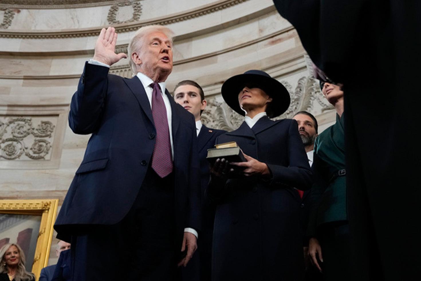 Elini basmadı! Trump'ın yemin töreninde dikkat çeken anlar