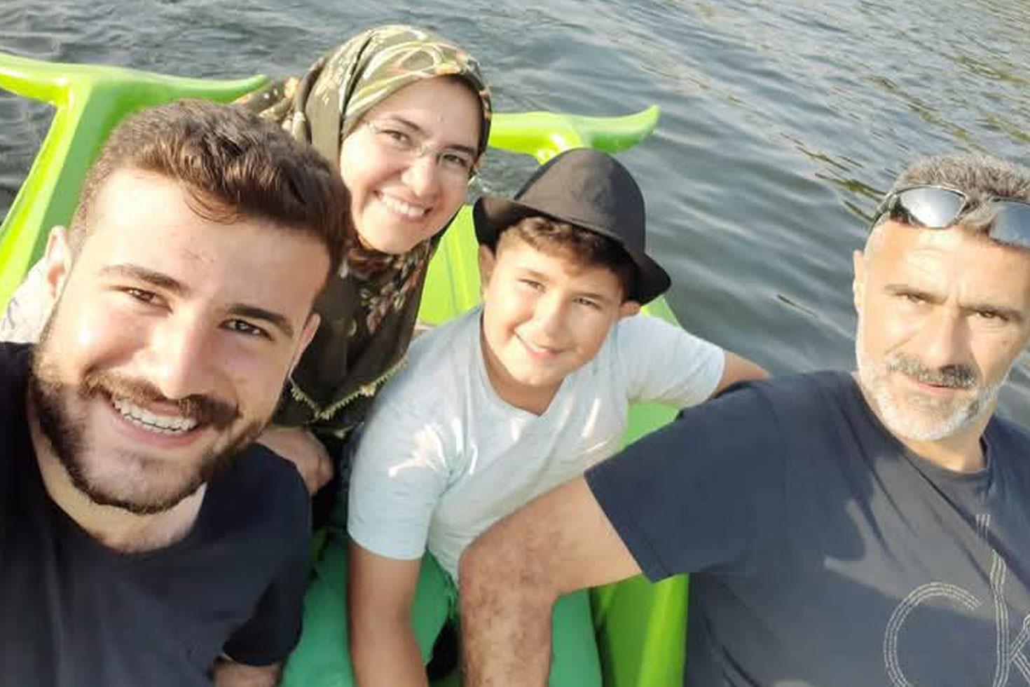 Aile içi tartışma katliamla bitti: Anne, baba ve kardeşini öldürüp, intihar etti