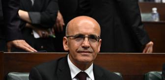 Mehmet Şimşek: Bütçe faize gidiyor demek için ya kötü niyetli olmak ya da rakamlara bakmamak lazım