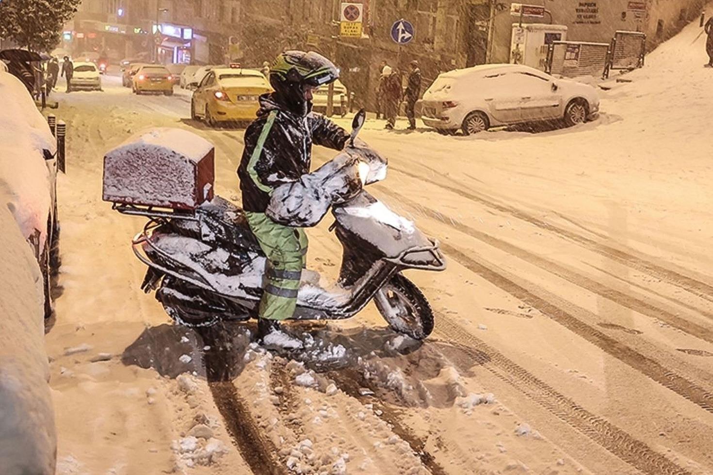 İstanbul'da motokuryelere trafik yasağı kalkıyor