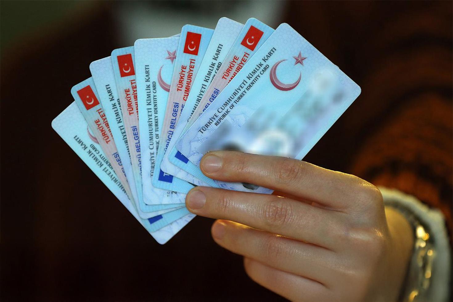 Çipli kimlik olmadan banka hesabı açılamayacak