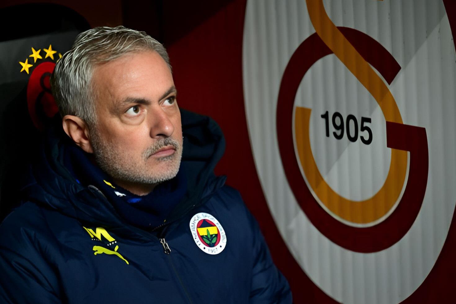 Totti ve Cassano birbirine girdi: Jose Mourinho İtalya'yı karıştırdı