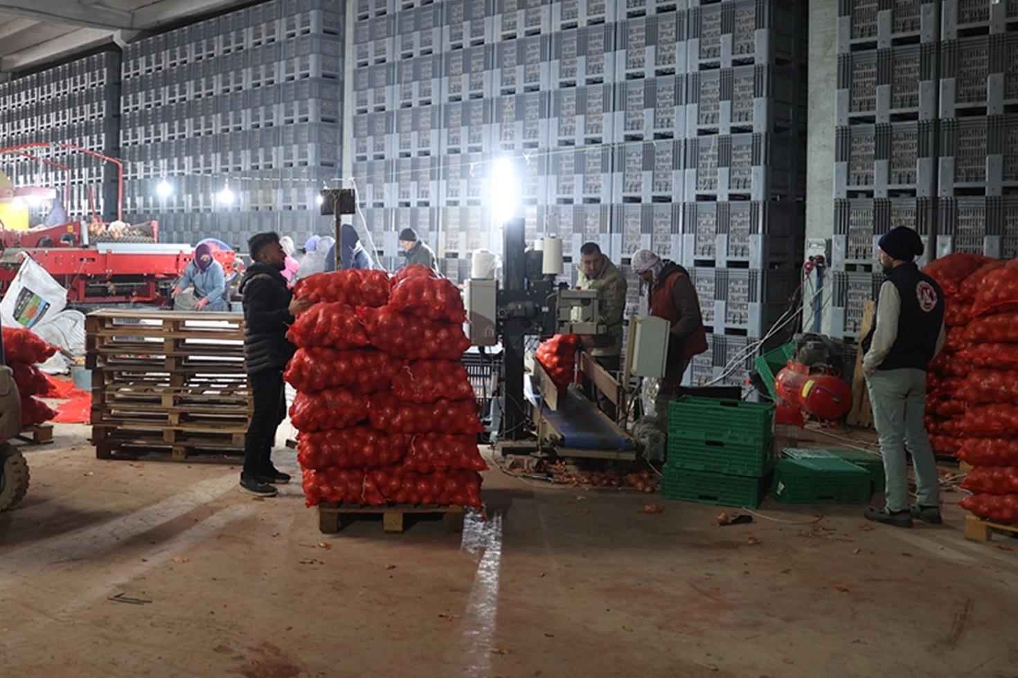 Bir girişimci devlet desteğiyle kurduğu paketleme tesisinde 30 kişiyi istihdam ediyor
