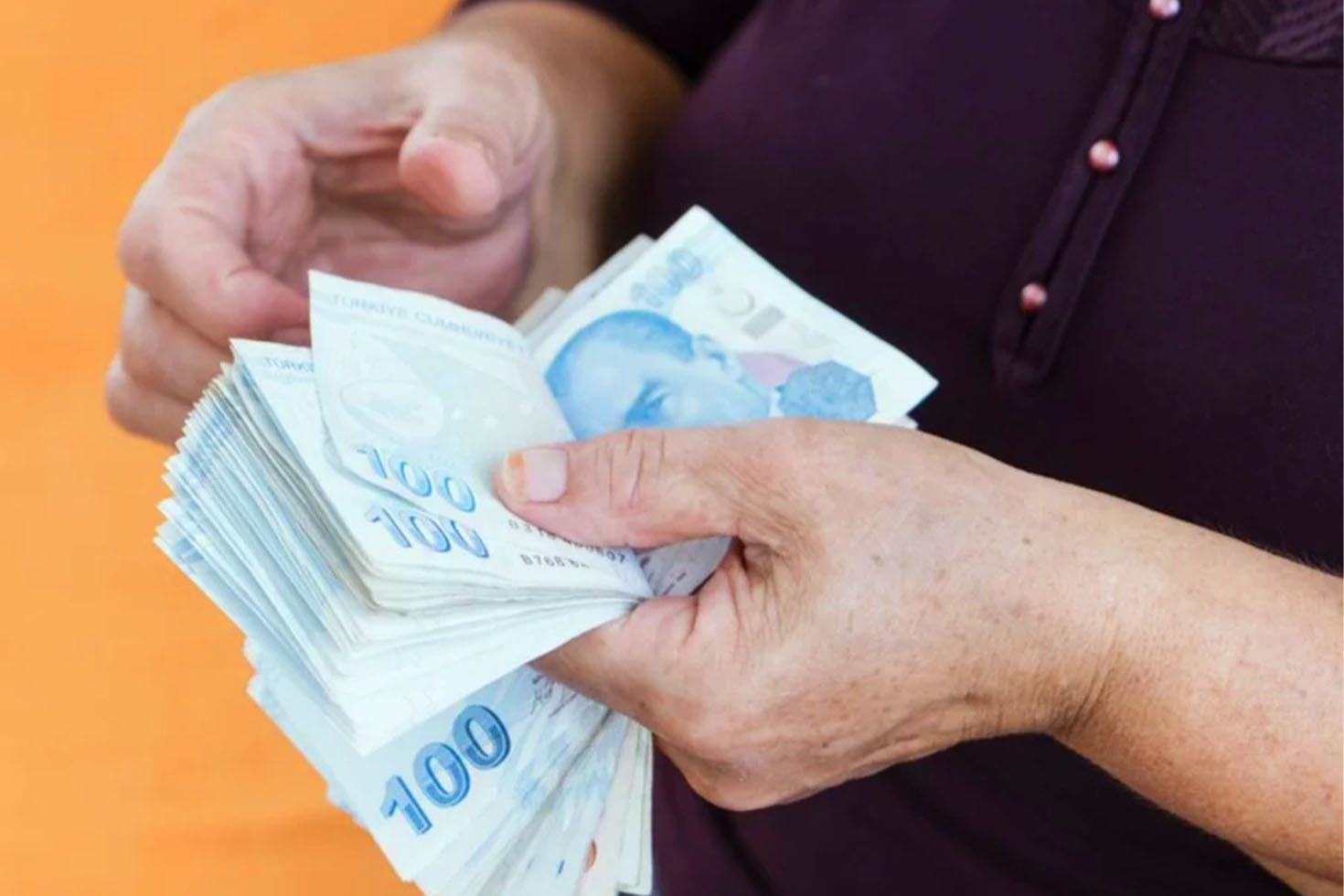 Emekli ikramiyeleri için gerekli kanun maddesi TBMM'de kabul edildi