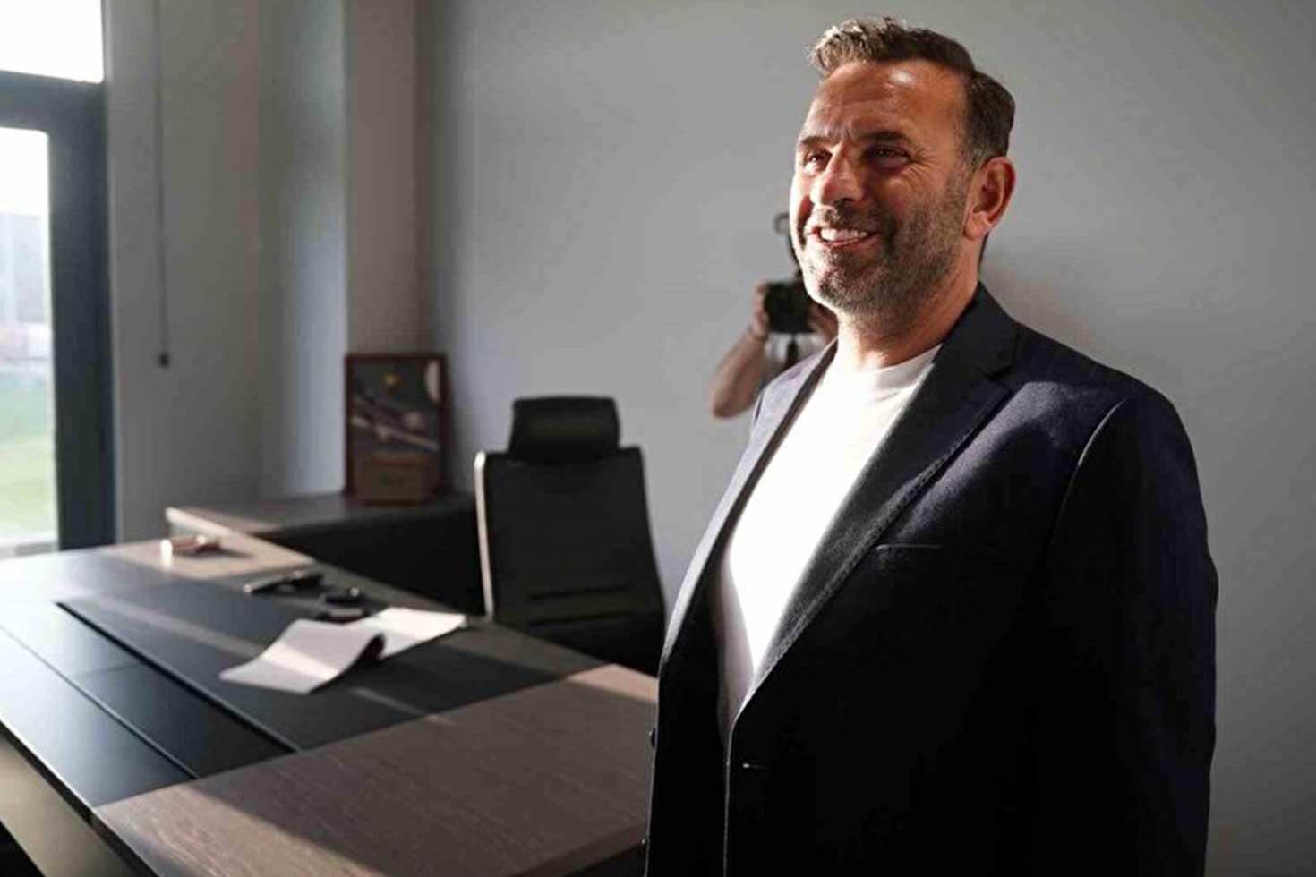 Gören herkes buna kilitlendi! Okan Buruk'un Kemerburgaz'daki odasında dikkat çeken detay