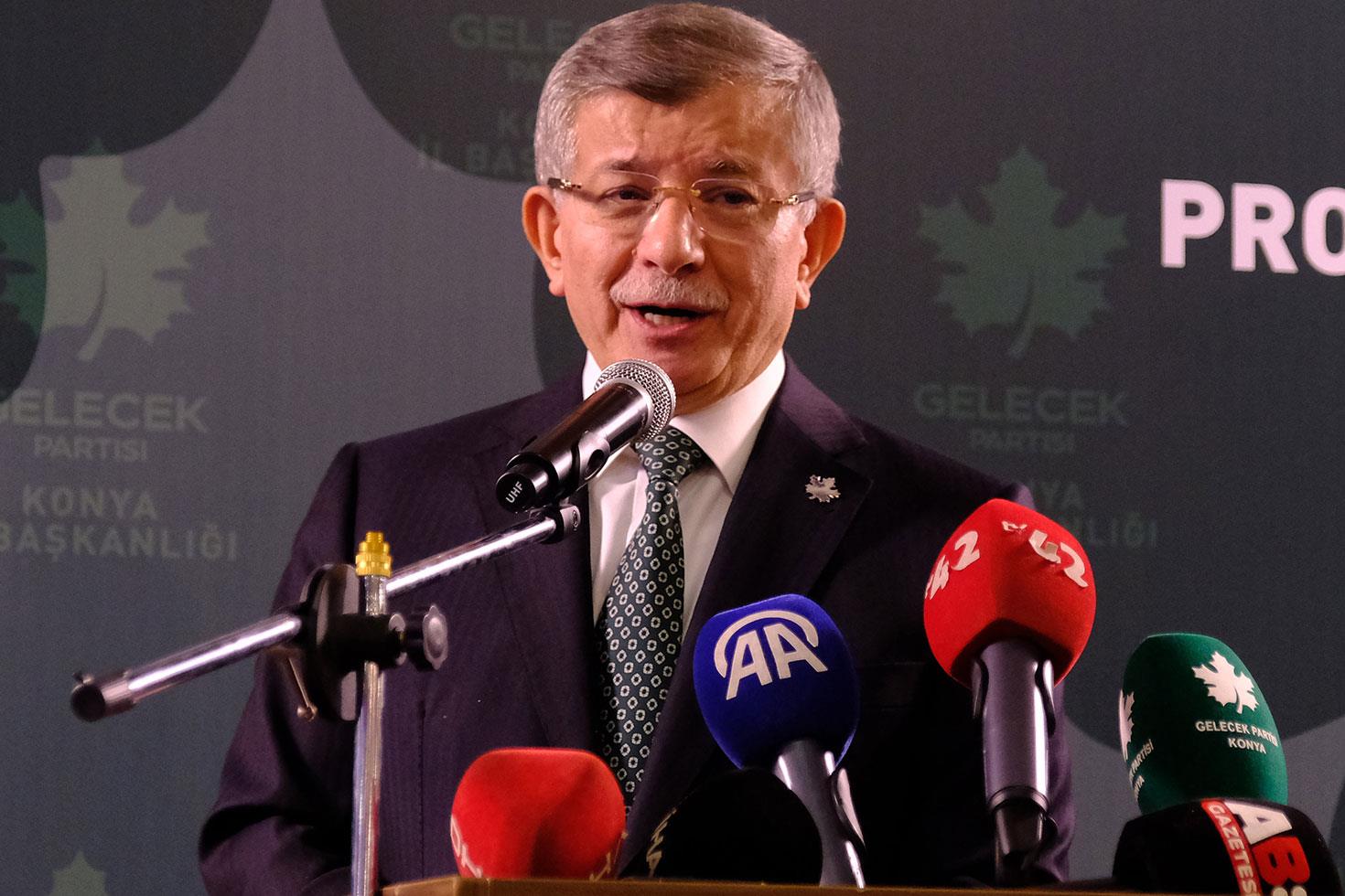 Davutoğlu'ndan muhalefete İmamoğlu uyarısı: Türkiye'yi bir kaosa sürüklemeyin