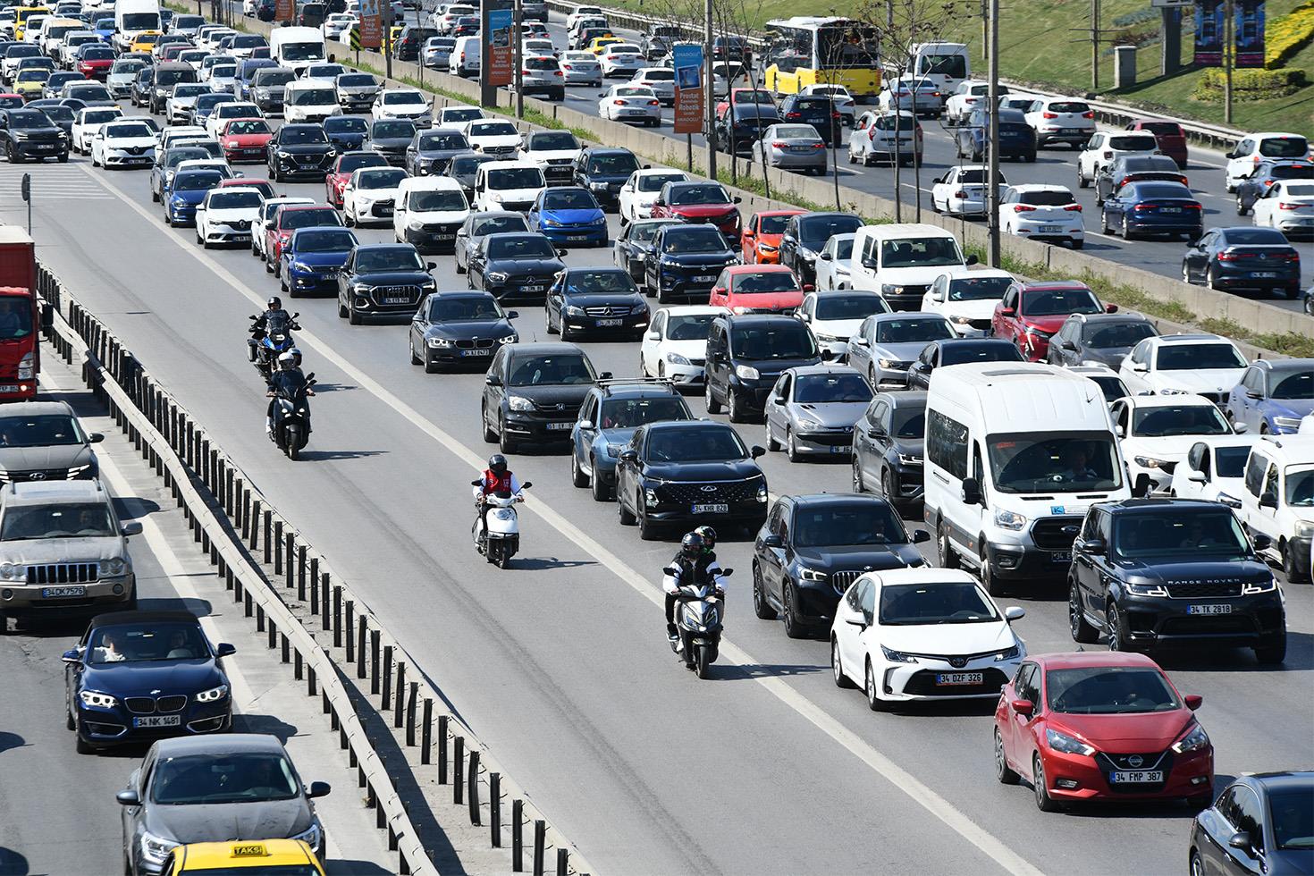 1 milyon 300 bin Ford incelemeye alındı