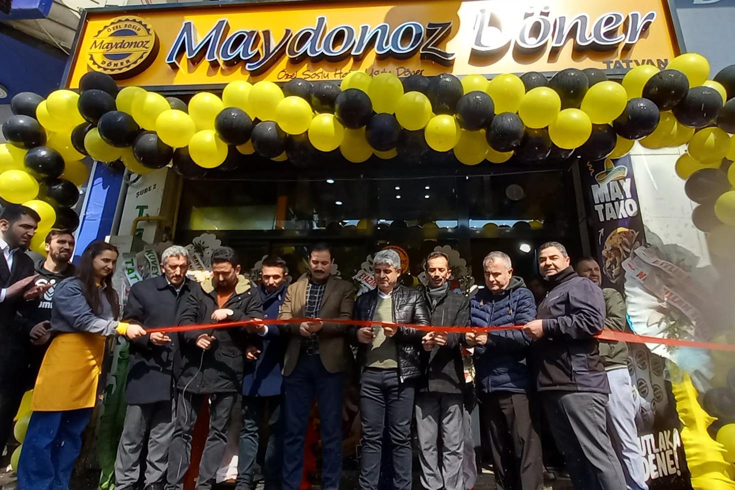 Kayyum atanan Maydonoz Döner'in otomobilleri satışa çıktı