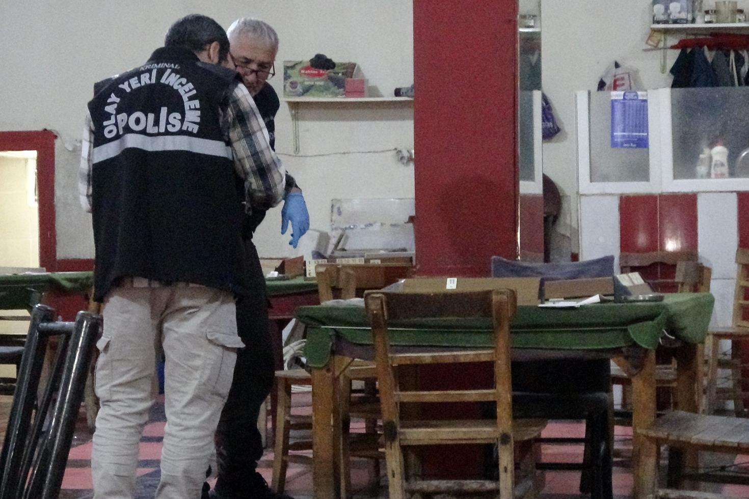 Adana'da 2 arkadaş okey masasında öldürüldü