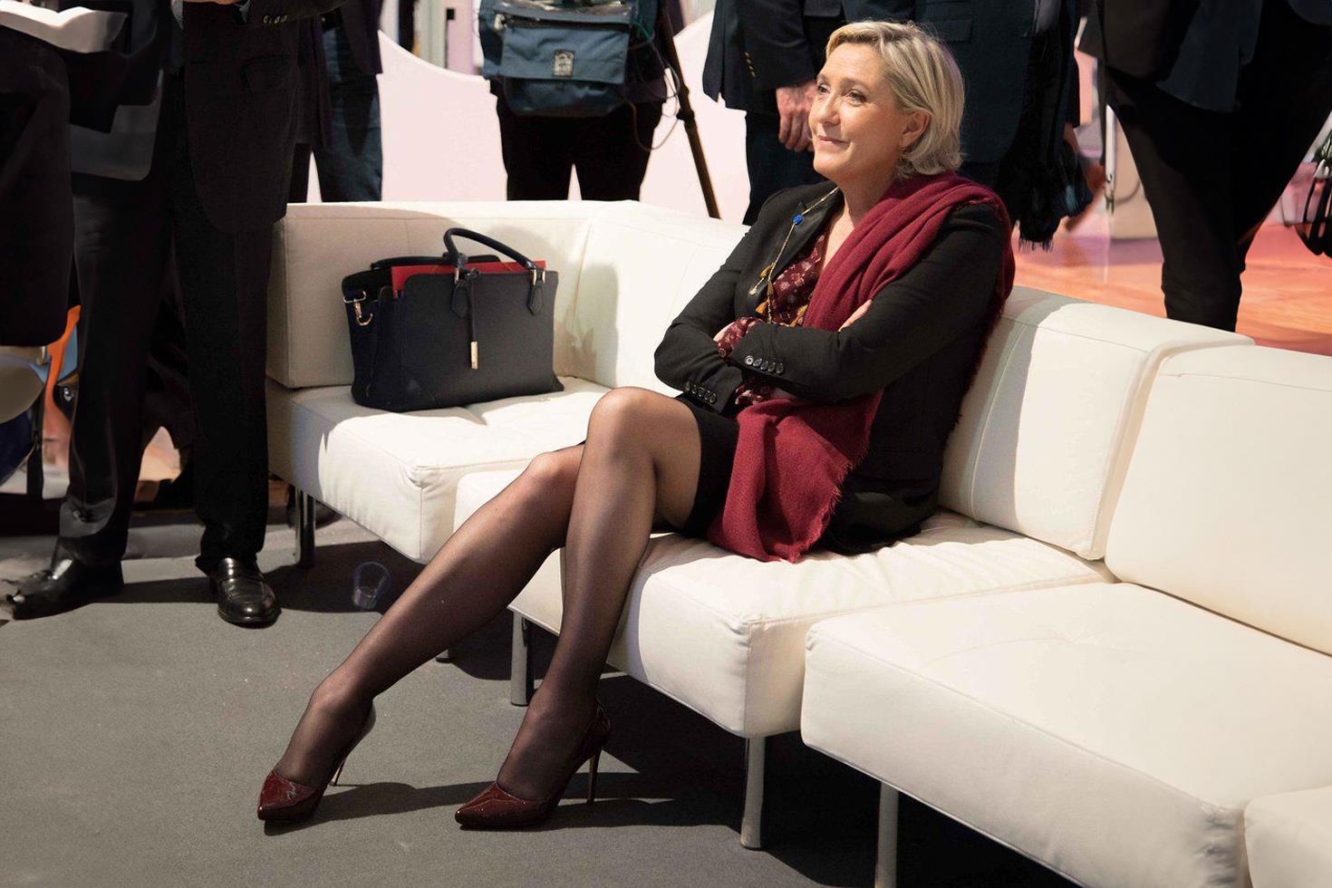 Fransa'da aşırı sağcı Le Pen yolsuzluktan suçlu bulundu