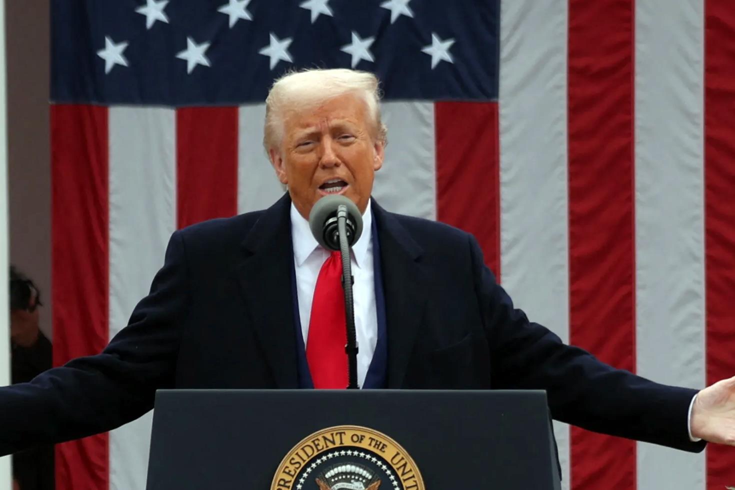 Trump'ın gümrük vergileri ABD'ye pahalıya patladı! Borsadaki 1 günlük kayıp öyle böyle değil!