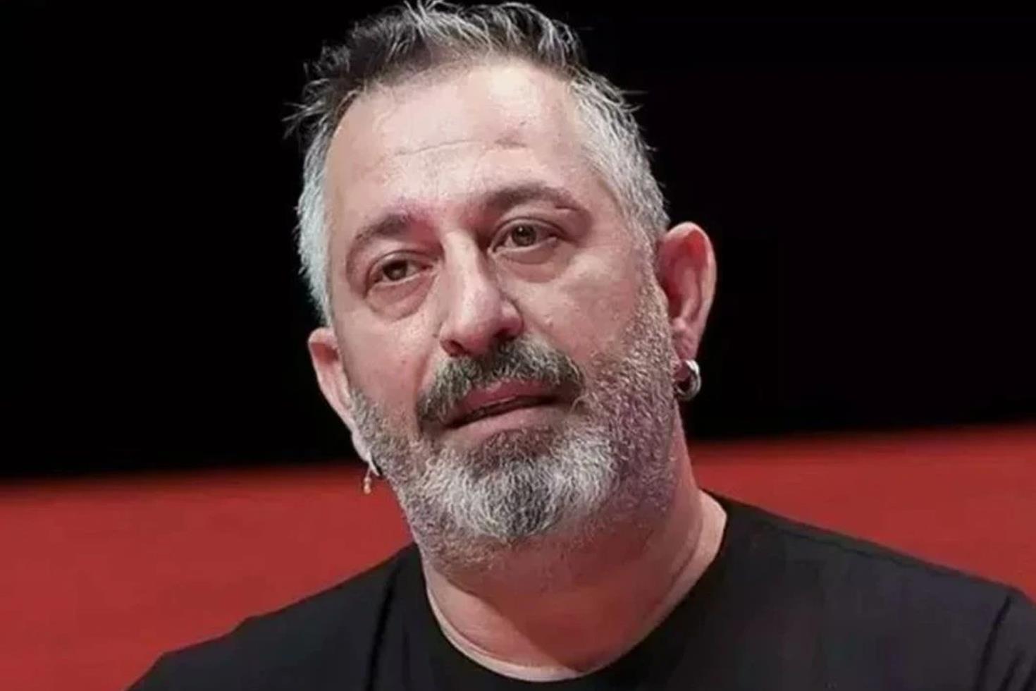 Cem Yılmaz adeta isyan etti: Bana niye versin avanak!