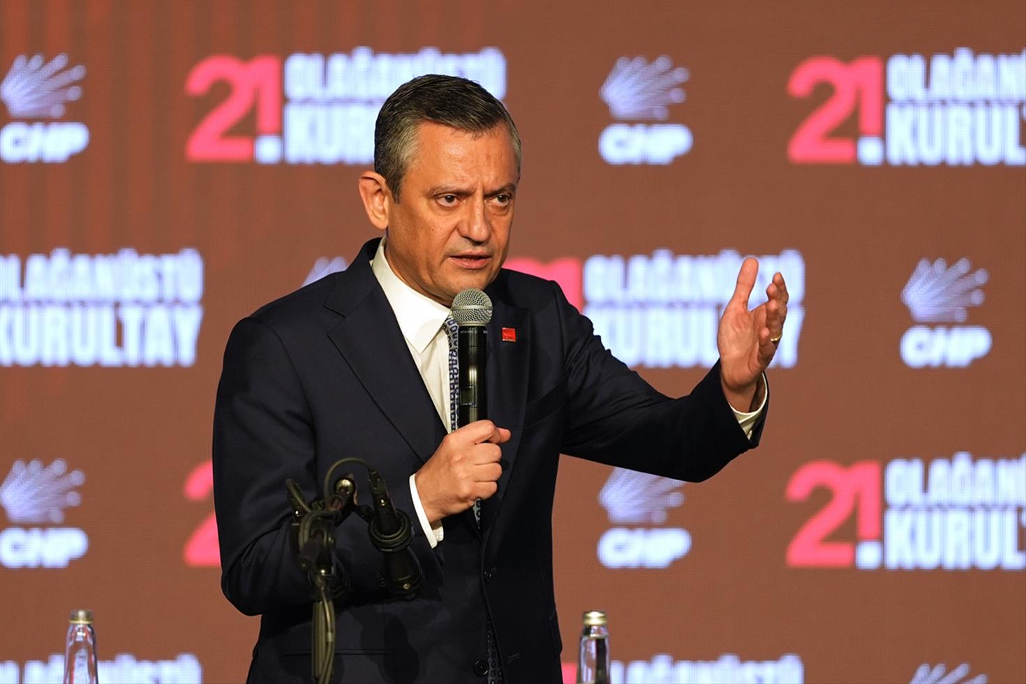Berhan Şimşek genel başkanlık yarışında saf dışı kaldı! Kurultay'da tek aday Özgür Özel