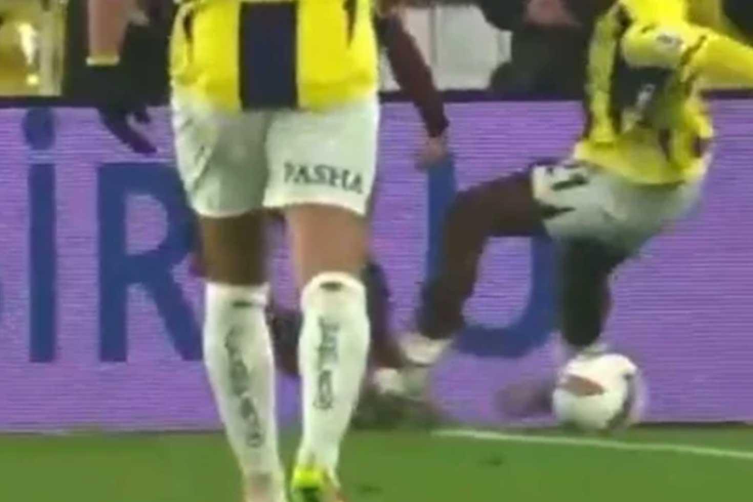 Pozisyon içeride mi, dışarıda mı? İşte Fenerbahçe'nin kazandığı penaltı