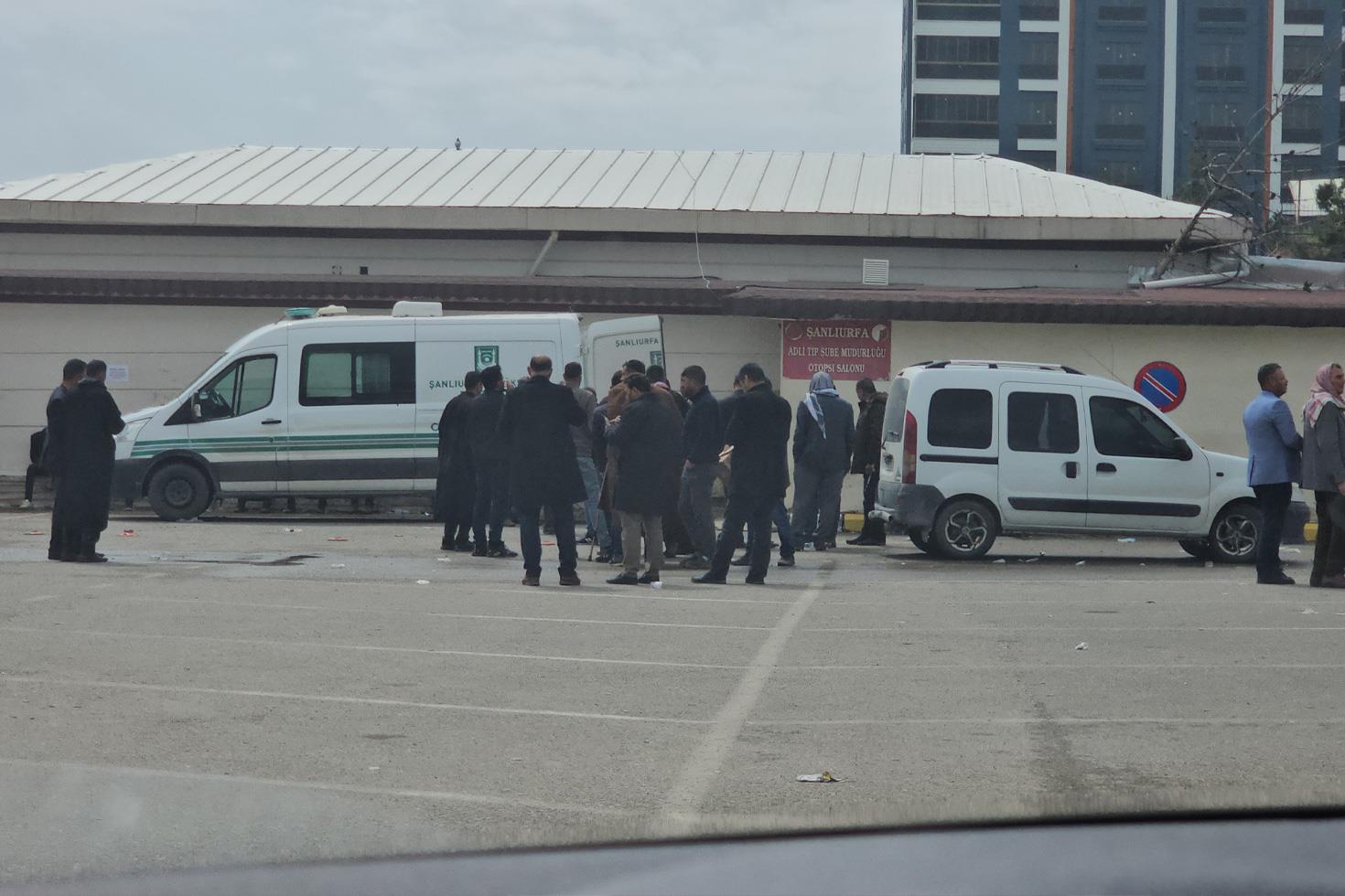 Karısını 15 bıçak darbesiyle katletti