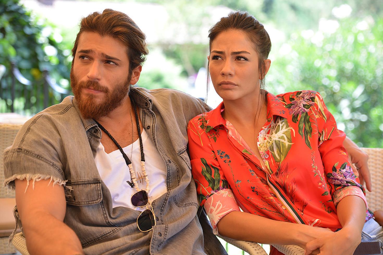 Can Yaman'ın İtalya mı, Türkiye mi? yanıtı sosyal medyada gündem oldu!