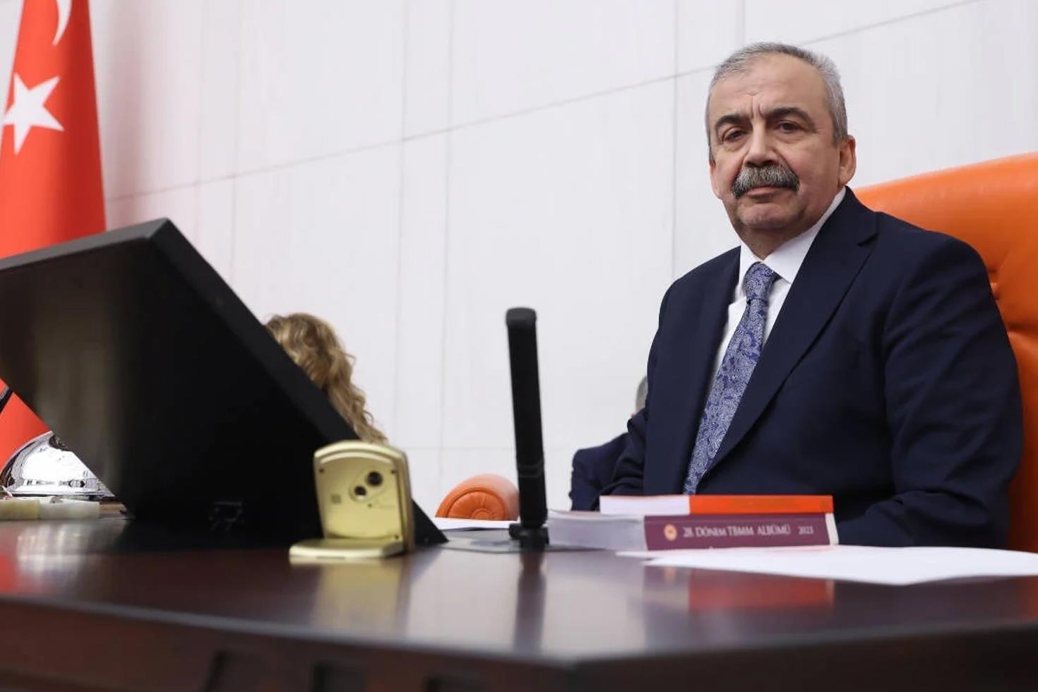 Sırrı Süreyya Önder'in tedavi gördüğü hastaneden yeni açıklama
